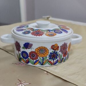 Japan~Vintage~ Floral Ceramic Lidded Cassaroll  Dish